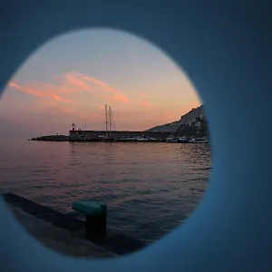 Vista D'amalfi לינה וארוחת בוקר